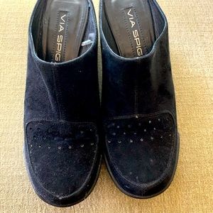 Via Spiga black suede wedge 5.5